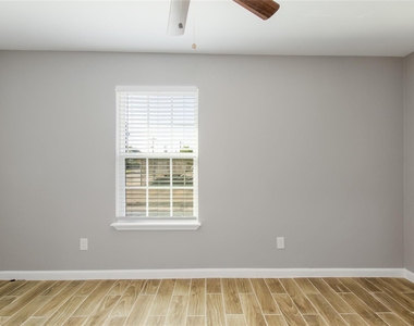 707 Hamon Drive - Photo Thumbnail 9