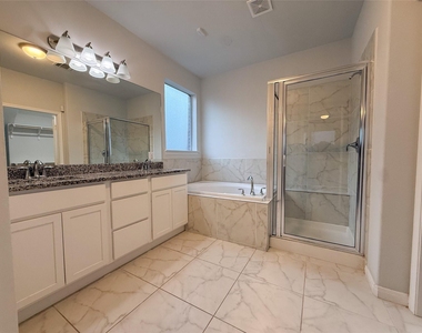 7506 Stone Arbor Lane - Photo Thumbnail 28