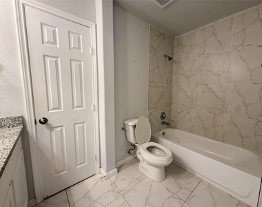 7506 Stone Arbor Lane - Photo Thumbnail 33