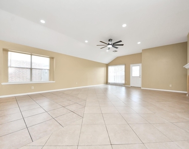 8431 Taraglen Court - Photo Thumbnail 13