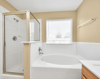 8431 Taraglen Court - Photo Thumbnail 28
