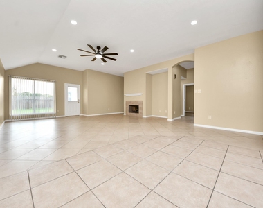 8431 Taraglen Court - Photo Thumbnail 12