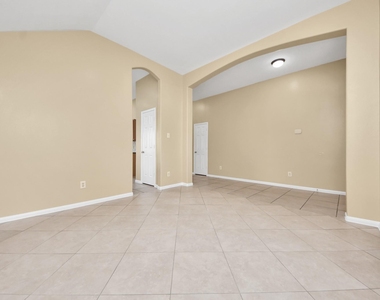 8431 Taraglen Court - Photo Thumbnail 5