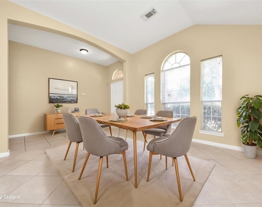 8431 Taraglen Court - Photo Thumbnail 4