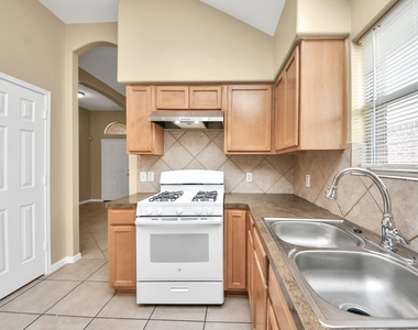 8431 Taraglen Court - Photo Thumbnail 10