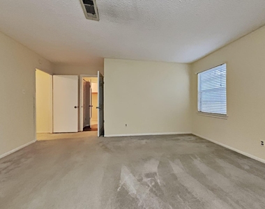 5910 Theall Road - Photo Thumbnail 14