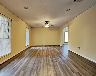 5910 Theall Road - Photo Thumbnail 1