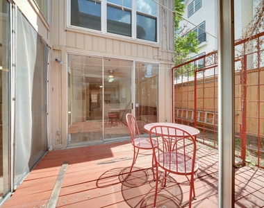 2109 Nantucket Drive - Photo Thumbnail 18