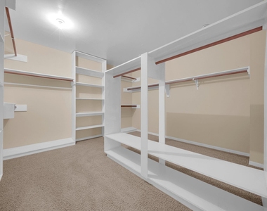 2109 Nantucket Drive - Photo Thumbnail 22