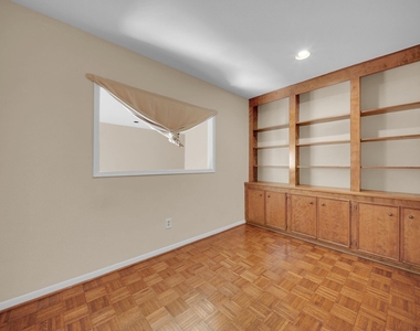 2109 Nantucket Drive - Photo Thumbnail 27