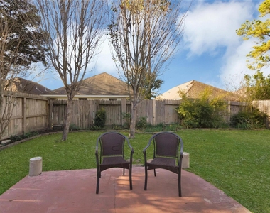 2411 Colonial Springs Lane - Photo Thumbnail 20