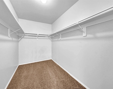 2411 Colonial Springs Lane - Photo Thumbnail 12
