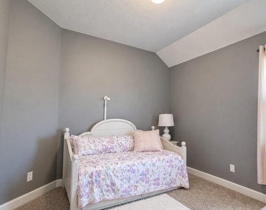 1122 Orange Dawn Drive - Photo Thumbnail 12