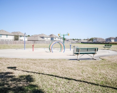 2702 Shearwater Bend Drive - Photo Thumbnail 16