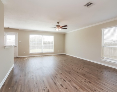 2702 Shearwater Bend Drive - Photo Thumbnail 2