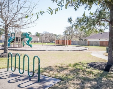 2702 Shearwater Bend Drive - Photo Thumbnail 18