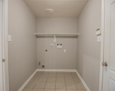 19302 Dolan Springs Drive - Photo Thumbnail 16