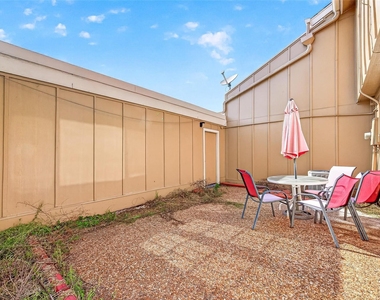 11677 Village Place Drive - Photo Thumbnail 36
