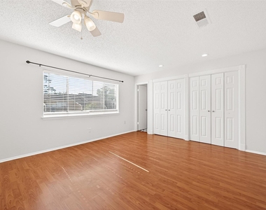 11677 Village Place Drive - Photo Thumbnail 26