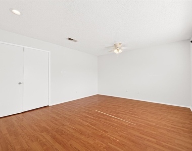 11677 Village Place Drive - Photo Thumbnail 28