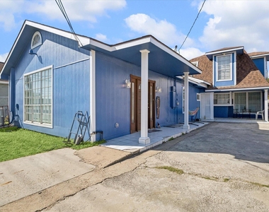 6905 Palestine Street - Photo Thumbnail 8
