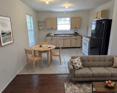 1614 Parker Road - Photo Thumbnail 3