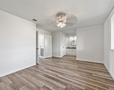 23806 Spring Moss Drive - Photo Thumbnail 11