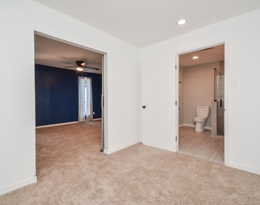 16505 Cornwall Street - Photo Thumbnail 11