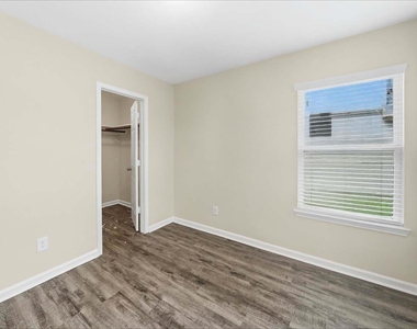 8574 Chaletford Drive - Photo Thumbnail 12