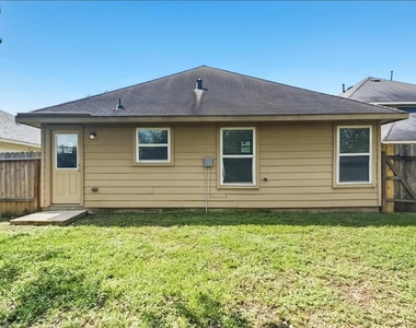 8574 Chaletford Drive - Photo Thumbnail 16