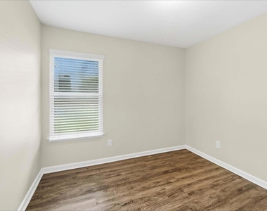 8574 Chaletford Drive - Photo Thumbnail 11