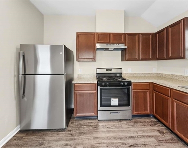 8574 Chaletford Drive - Photo Thumbnail 4