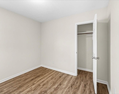 8574 Chaletford Drive - Photo Thumbnail 10