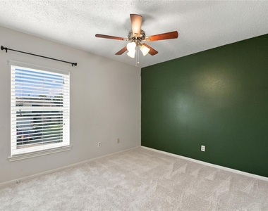21218 Park Willow Drive - Photo Thumbnail 15