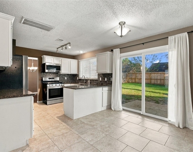 21218 Park Willow Drive - Photo Thumbnail 9