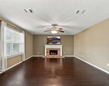 21218 Park Willow Drive - Photo Thumbnail 6