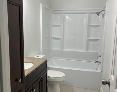 4207 Comanche Street - Photo Thumbnail 7