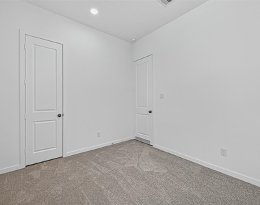 11119 Poplar Tree Dr - Photo Thumbnail 38
