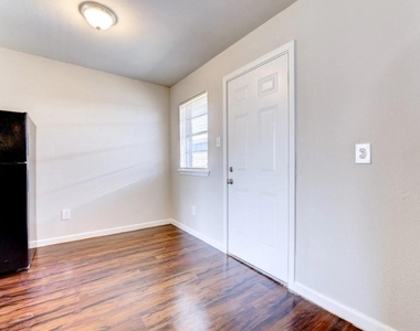 5513 Cavalcade Street - Photo Thumbnail 5