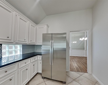 2223 Ridgefield Park Lane - Photo Thumbnail 3
