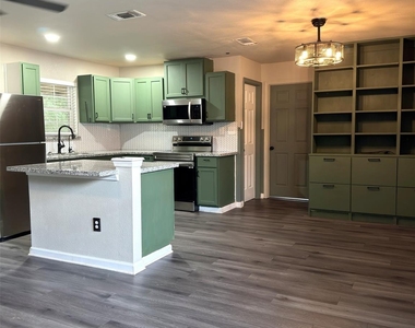 7403 Backstrom Street - Photo Thumbnail 3