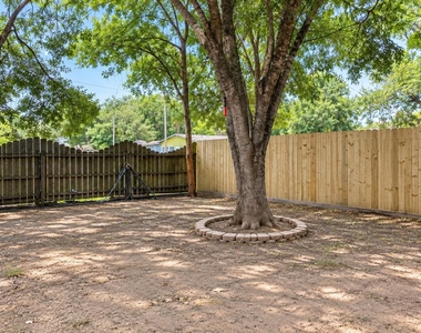 7403 Backstrom Street - Photo Thumbnail 11