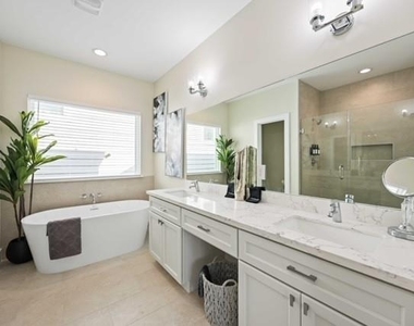 5718 Beall Street - Photo Thumbnail 16