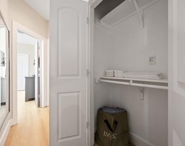5718 Beall Street - Photo Thumbnail 11