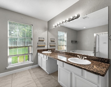 16338 Hickory Point Road - Photo Thumbnail 17
