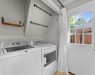 16338 Hickory Point Road - Photo Thumbnail 22