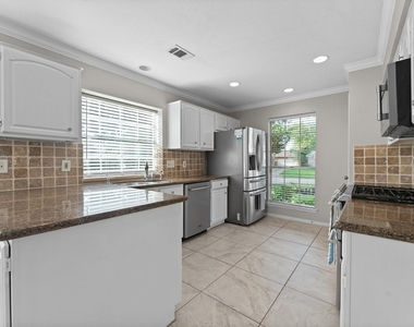 16338 Hickory Point Road - Photo Thumbnail 12