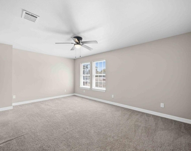 5709 Annunciation Street - Photo Thumbnail 13