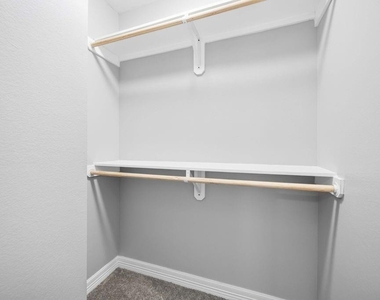 5709 Annunciation Street - Photo Thumbnail 18