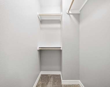 5709 Annunciation Street - Photo Thumbnail 21